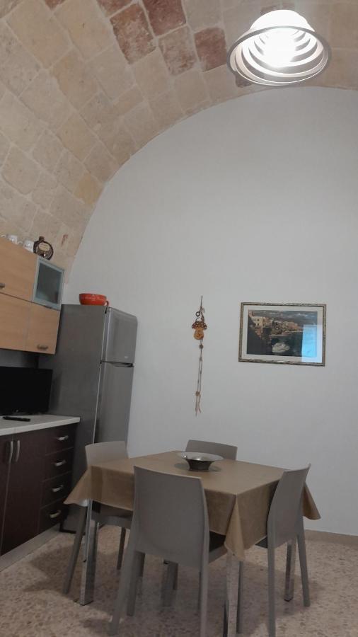 Roslivia Apartment Полиняно а Маре Екстериор снимка